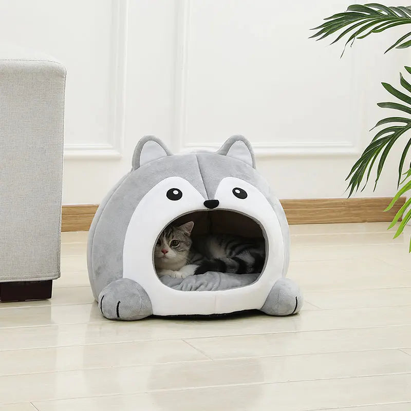 Catvera Raccoon Cave Pet Bed - Image 6|||PROMPT|||Original clean product image
