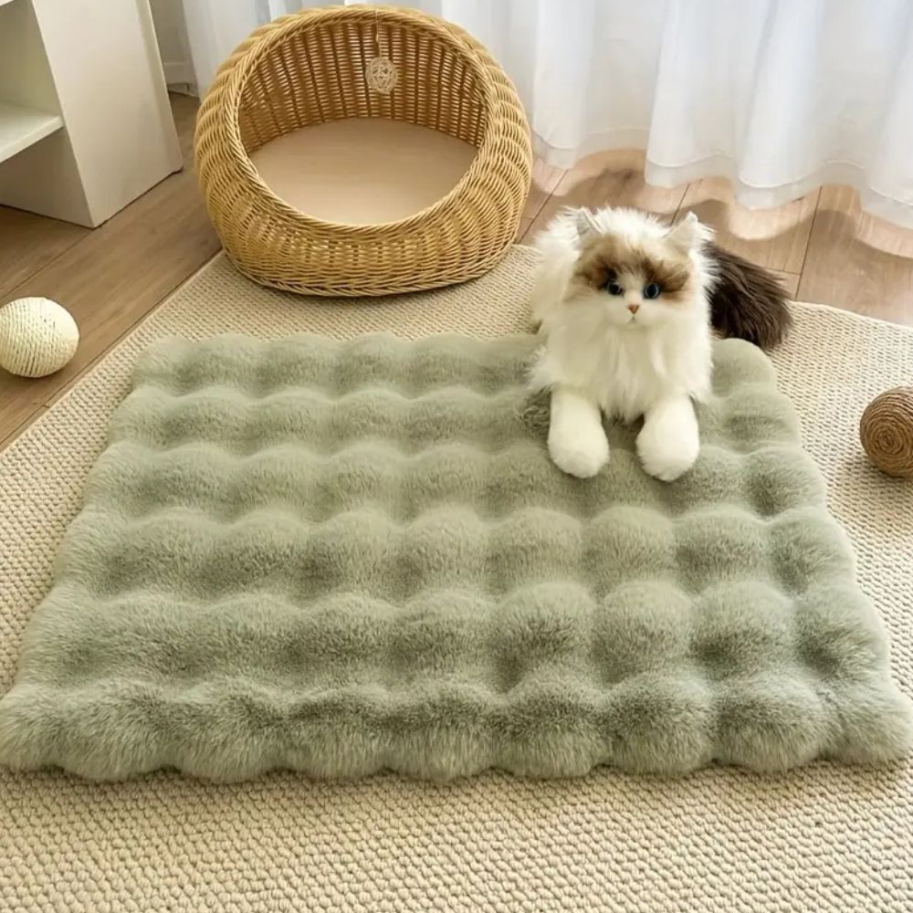 Catvera Faux Fur Pet Mat