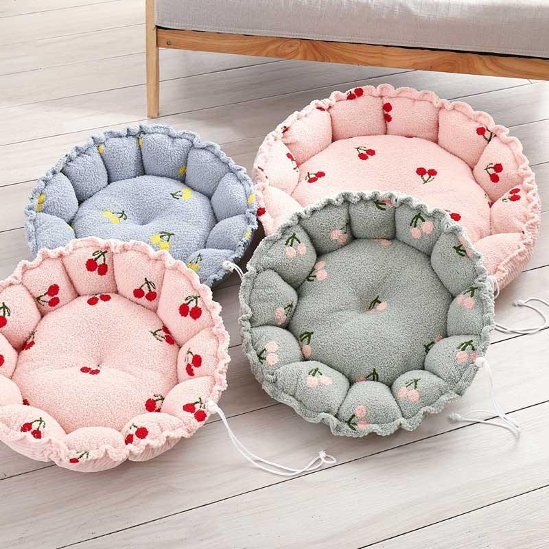 Catvera Adjustable Petal Cat Bed - Image 7|||PROMPT|||Original clean product image