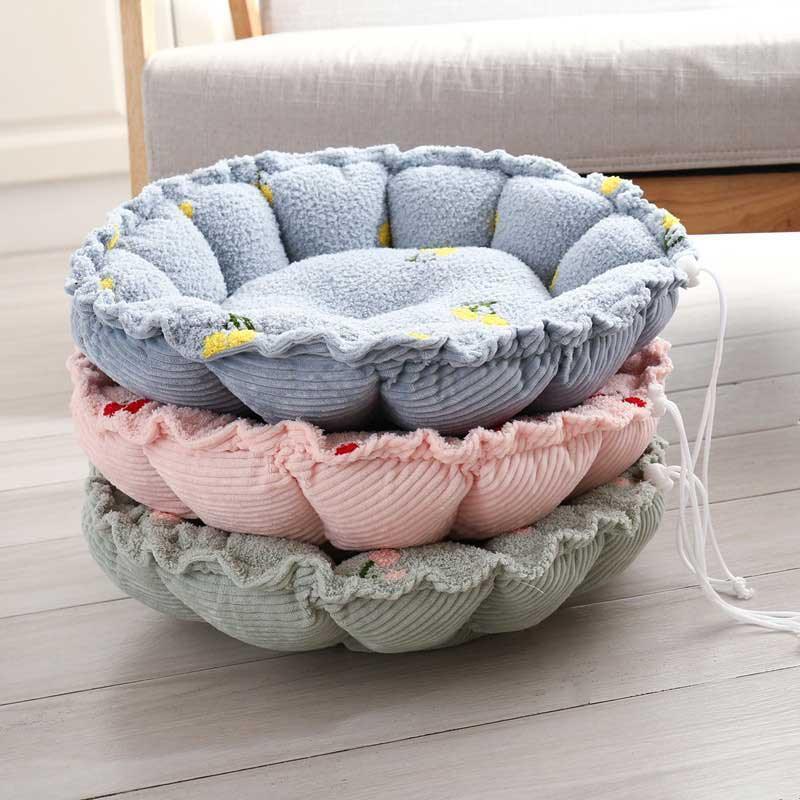 Catvera Adjustable Petal Cat Bed - Image 8|||PROMPT|||Original clean product image