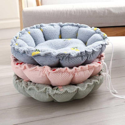 Catvera Adjustable Petal Cat Bed - Image 8|||PROMPT|||Original clean product image