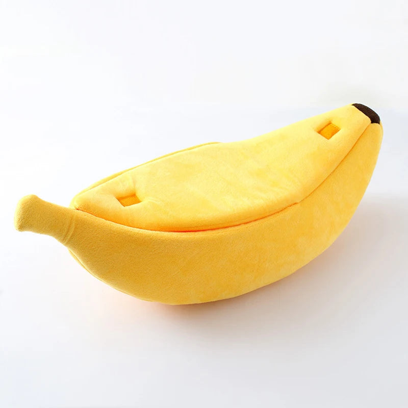 Catvera Banana Shaped Cat Bed - Image 1|||PROMPT|||Original clean product image