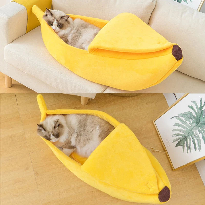 Catvera Banana Shaped Cat Bed - Image 2|||PROMPT|||Original clean product image