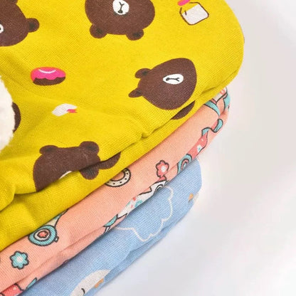 Catvera Cozy Tunnel Sleeping Bag - Image 3|||PROMPT|||Original clean product image