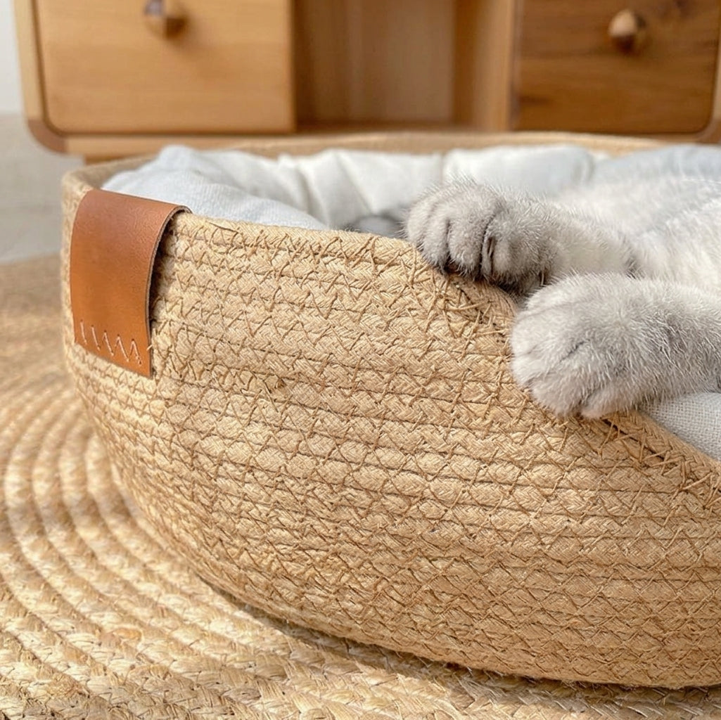 Catvera Handwoven Cooling Cat Bed - Premium Handwoven Craftsmanship