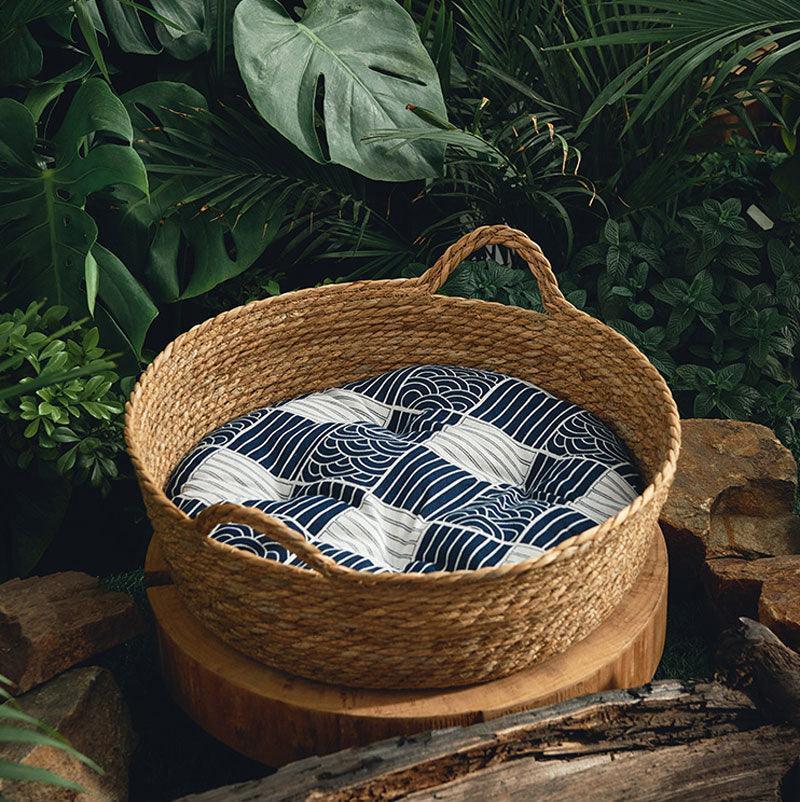 Catvera Natural Wicker Cat Bed - Image 4|||PROMPT|||Original clean product image