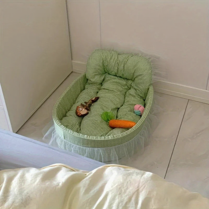 Catvera Ruffle Princess Pet Bed - Image 6|||PROMPT|||Cleaned image. Original analysis: Found 1 brand watermark - 'KEMORELA' text with registered trademark symbol in top left corner