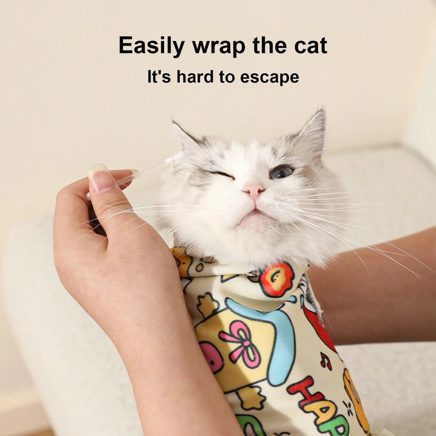 Catvera Self-Adherent Cat Grooming Wrap - Image 2|||PROMPT|||Original clean product image