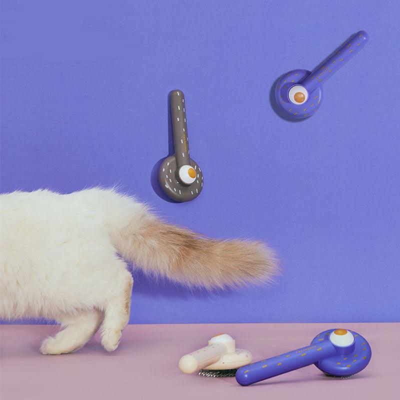 Catvera Self Cleaning Cat Hair Brush - Image 7|||PROMPT|||Original clean product image