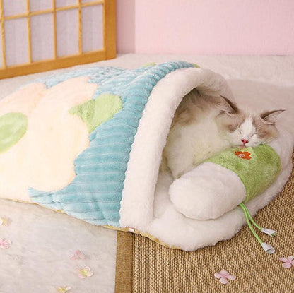Catvera Self-Warming Cave Cat Bed - Image 2|||PROMPT|||Original clean product image