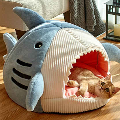 Catvera Shark Cave Pet Bed - Image 7|||PROMPT|||Original clean product image