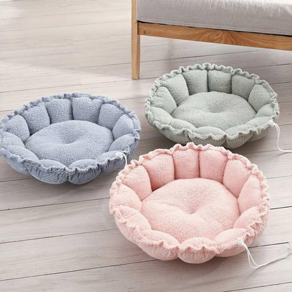 Catvera Transformable Coral Velvet Cat Bed - Image 4|||PROMPT|||Original clean product image