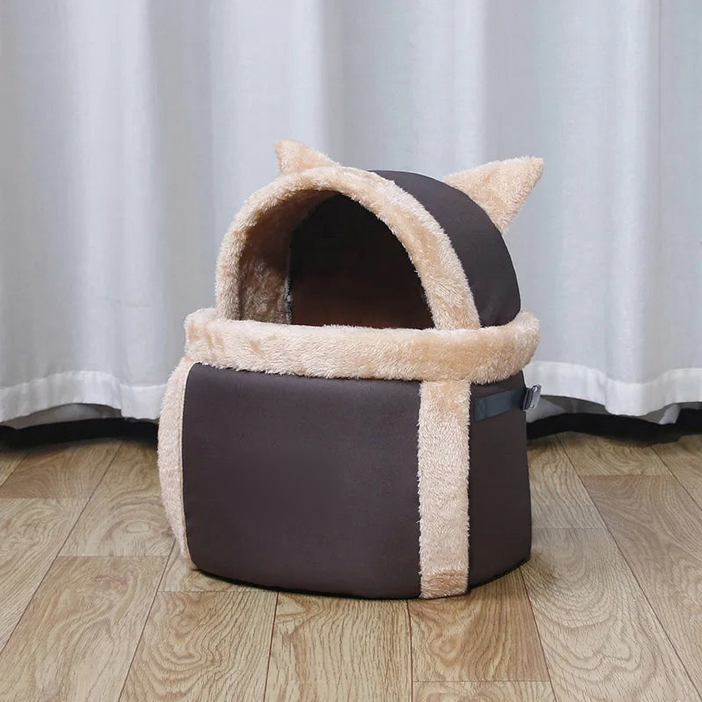 Front-Facing Hands-Free Pet Chest Carrier - Image 7|||PROMPT|||Cleaned image. Original analysis: Found 1 brand name/logo printed on the product itself
